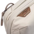 Wklad-Travel-Line-Peak-Design-Tech-Pouch-Bone-Kosc-sloniowa-1000-02.jpg
