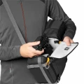 Lowepro-Plecak-Slingshot-SL-250-AW-III-Black-06.webp