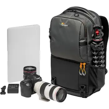 plecak na aparat, obiektywy i laptop lowepro foto fastpack
